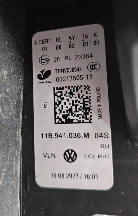 Ótica Direita VW ID 4 (23/+) Full-Led