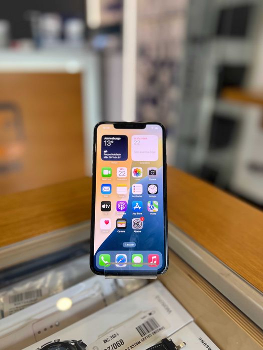 iPhone 11 Pro Max 64GB Bom Estado