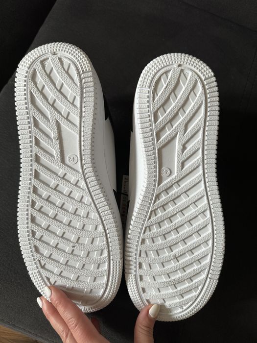 Buty  New Yorker