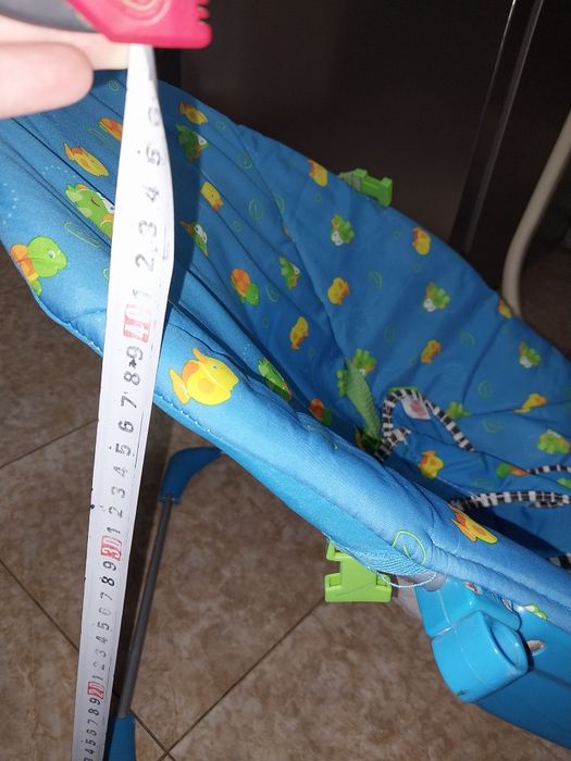 Шезлонг-гойдалка для немовлят 170 грн.