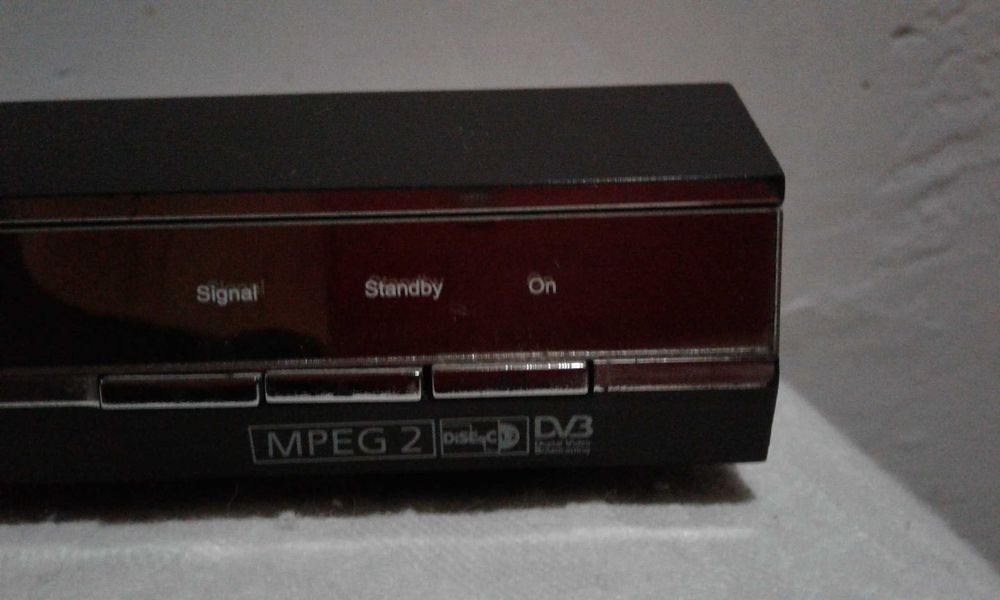 Спутниковый ресивер Strong SRT 6155