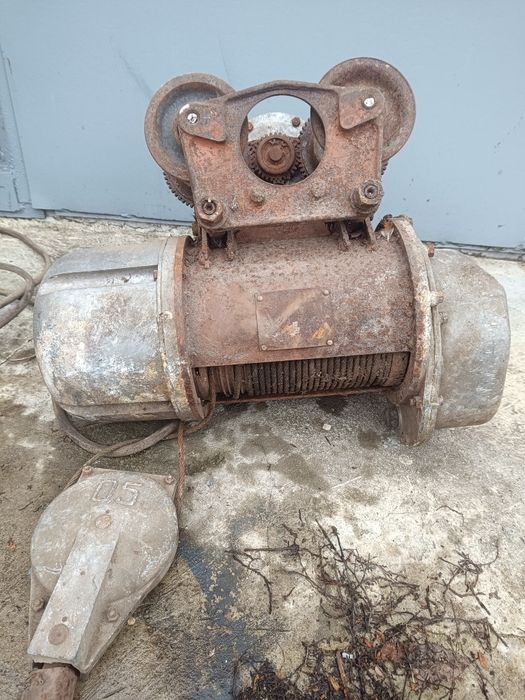 Тельфер електричний таль