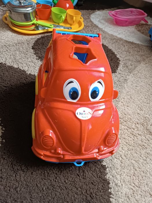 Продам детскую машинку