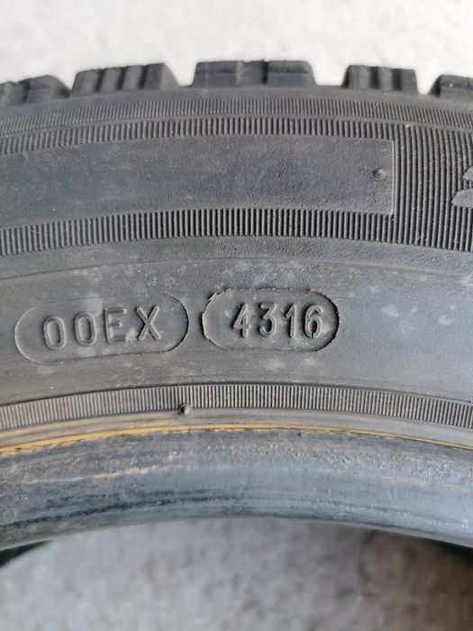Komplet opon 215/60R17C 109 /107T Michelin Agilis Alpin #