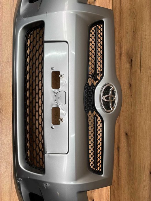 Zderzak przedni Toyota Corolla Verso II Lift 4x pdc kolor 1f8