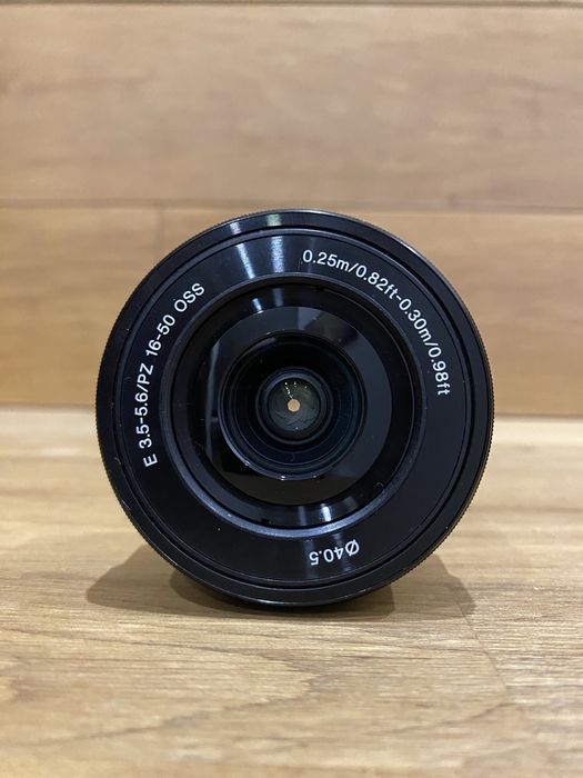 Объектив Sony E PZ 16–50mm f/3.5–5.6 OSS