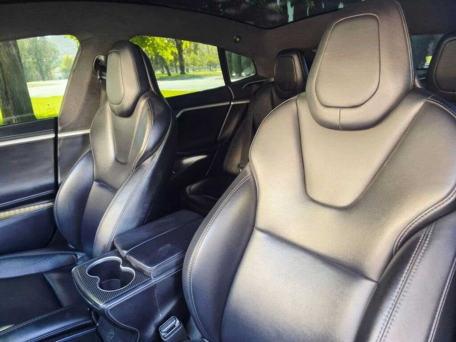 Tesla Model S 75D      2018