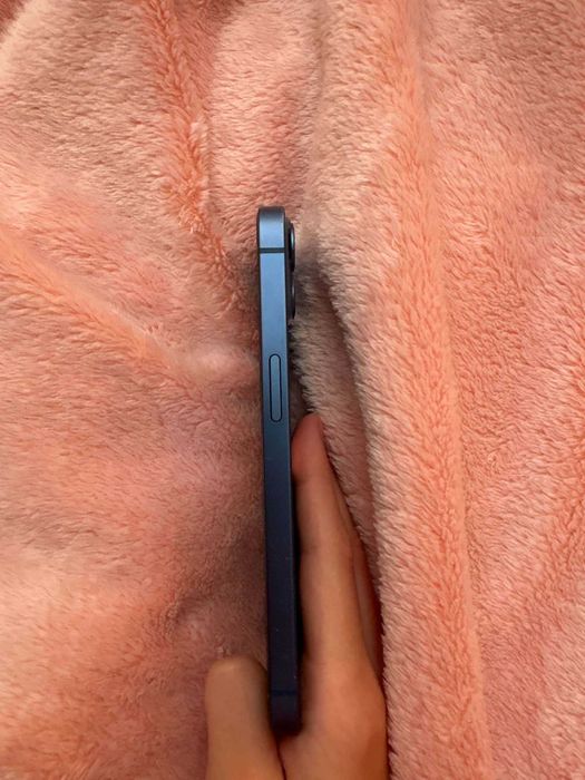 Telefon  IPHONE 13