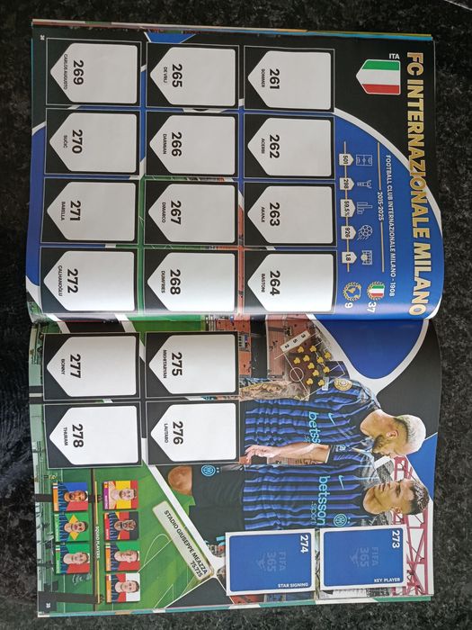 Caderneta FIFA 365