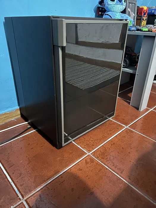 Frigobar/ Minifrigorifico