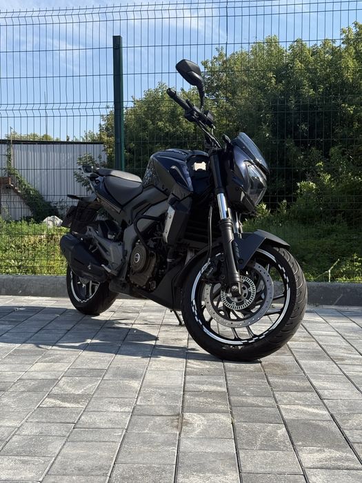 Bajaj Dominar 400 2017 року