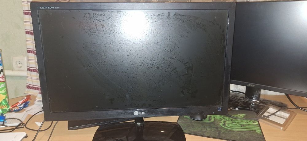 Монітор LG Flatron E2251S-BN (код модели: E2251ST)