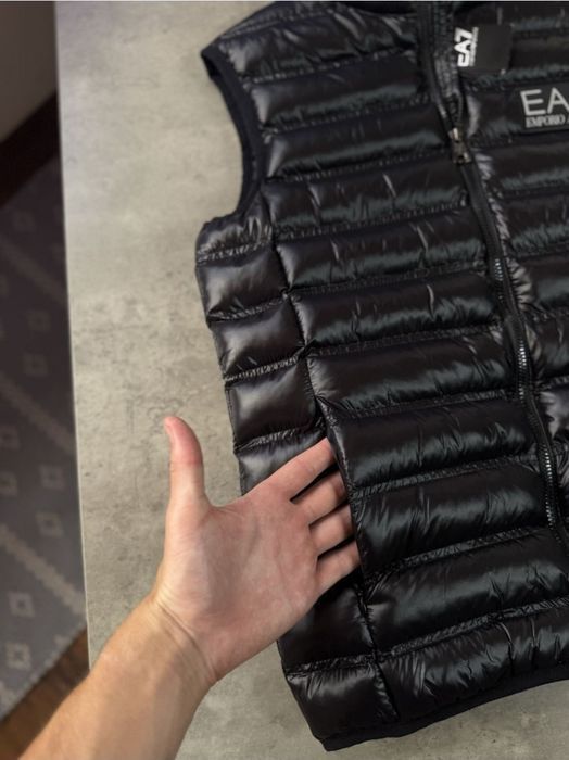 Жилетка  Emporion Armani 7 EA7 безрукавка  Armani boss polo