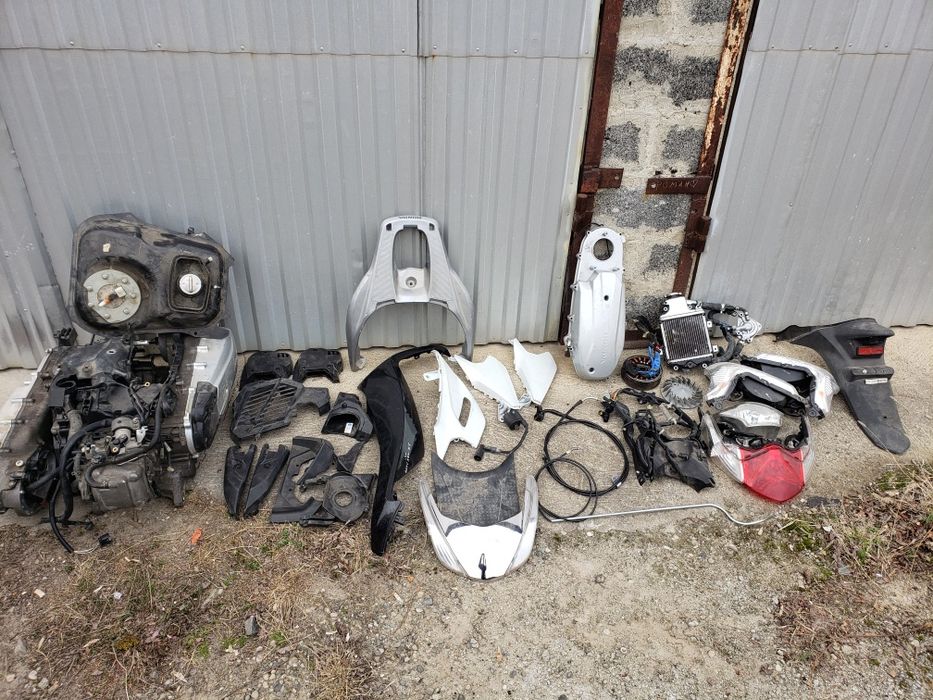 Продам двигун розборка запчастини скутер HONDA Sh 125сс 150і 300і