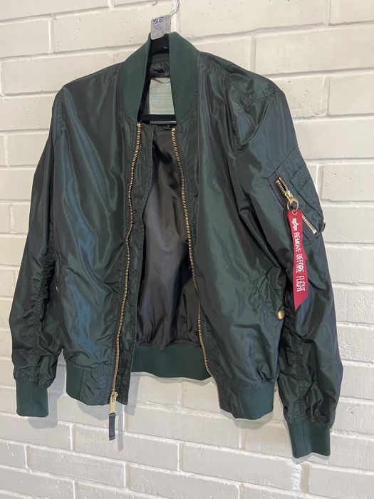 Бомбер-куртка Alpha industries