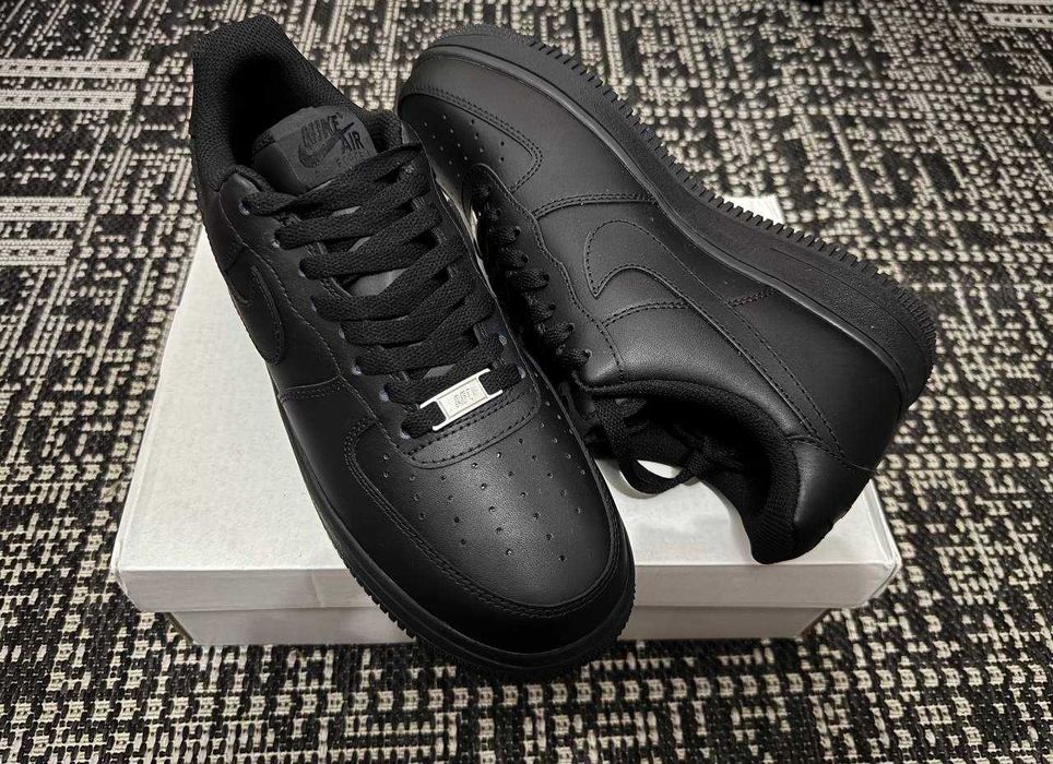 Чорні кросівки Nike Air Force 1 39-43