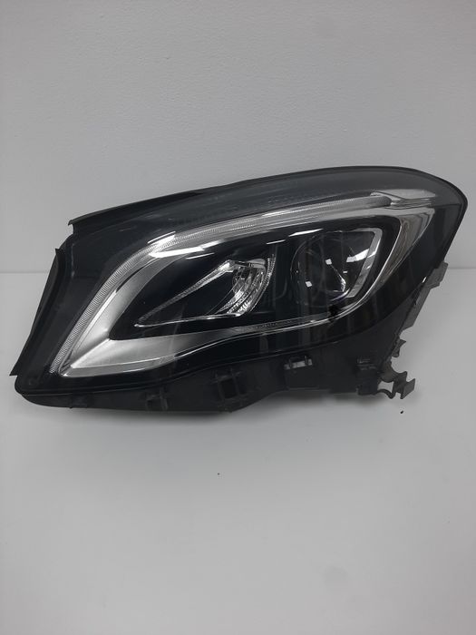 Mercedes GLA/GLC/CLA/CLS reparação ótica/farol