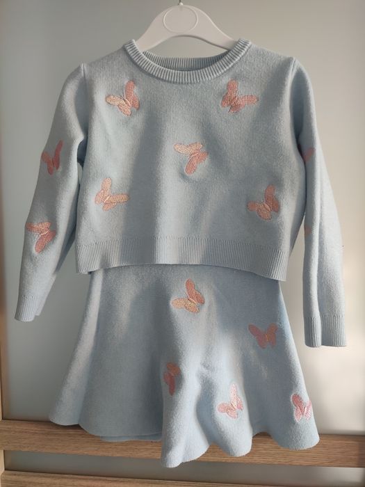 Komplet sweterkowy rozmiar 98