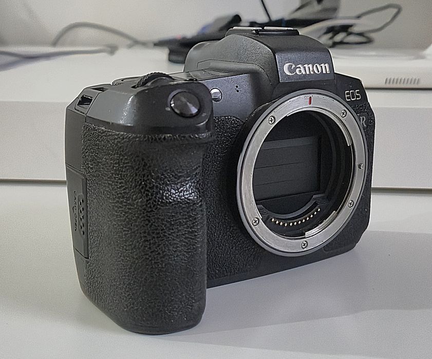 Canon EOS  R + 3 lentes + extras