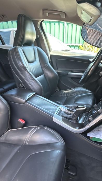 Volvo V60 D6 plug in hybrid