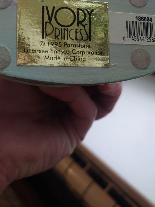 Статуетка Ivory Princess.
