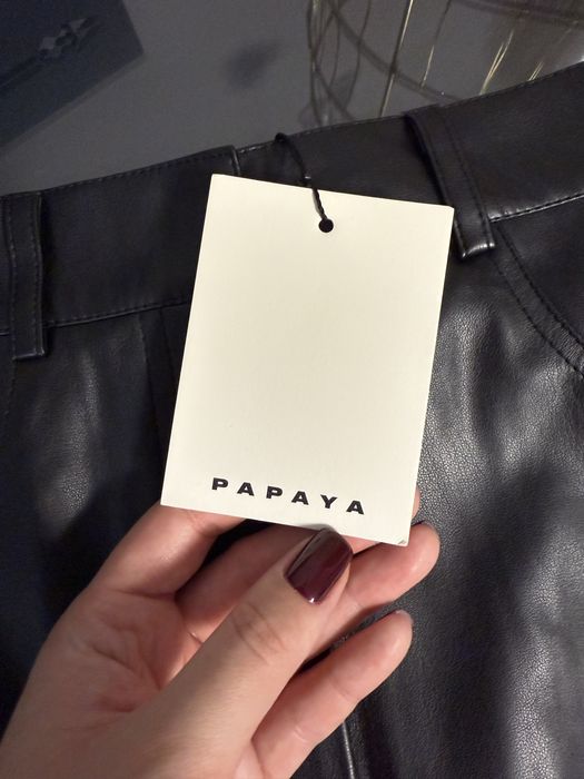 Продам шкіряну спідницю Papaya