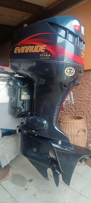 Silnik zaburtowy Evinrude 90hp