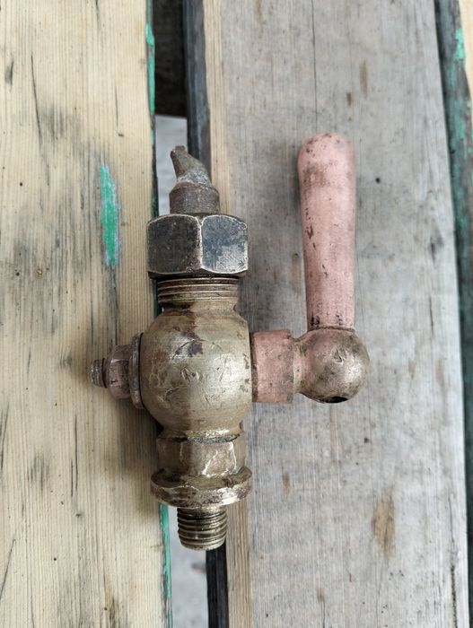 Кран латунь хромированый. Резьба 1/2".