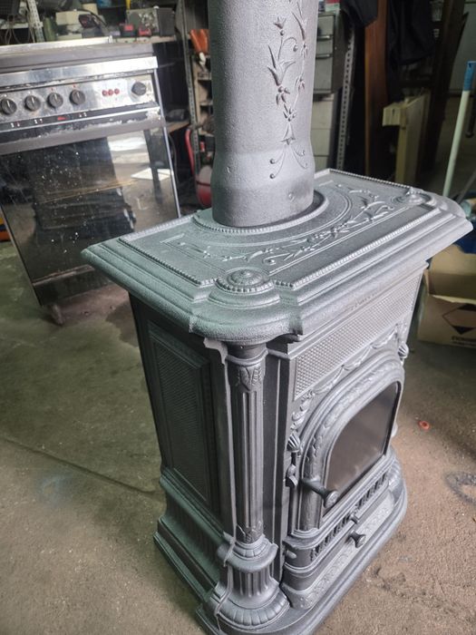 Salamandra em ferro fundido