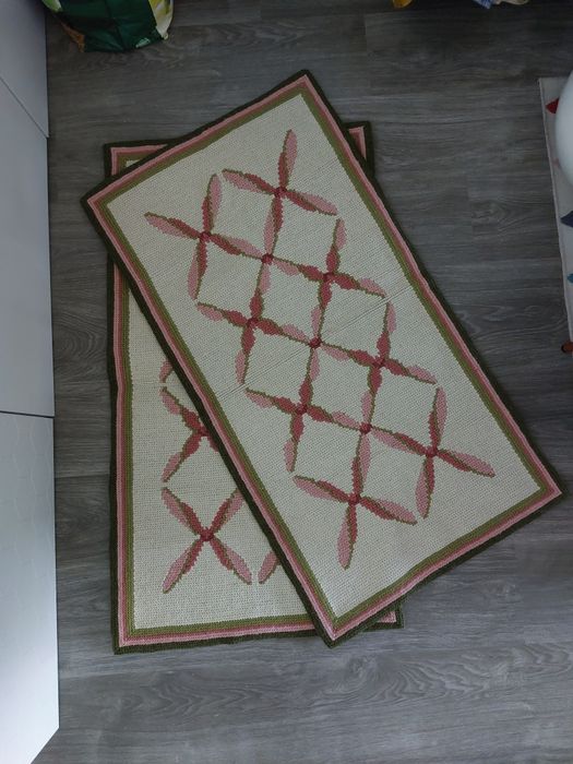 2 tapetes de arraiolos únicos e originais