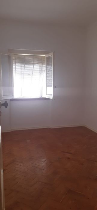 T2 em Moscavide para arrendamento - junto ao mercado municipal