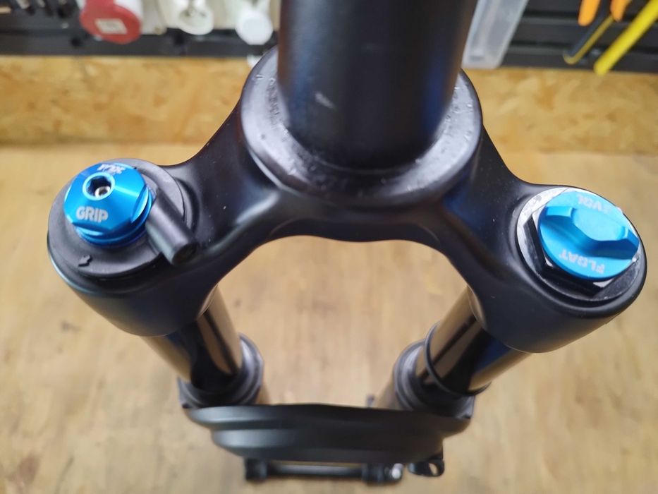 Fox 34 Float StepCast 29" Performance 120 2PosGrip Remote