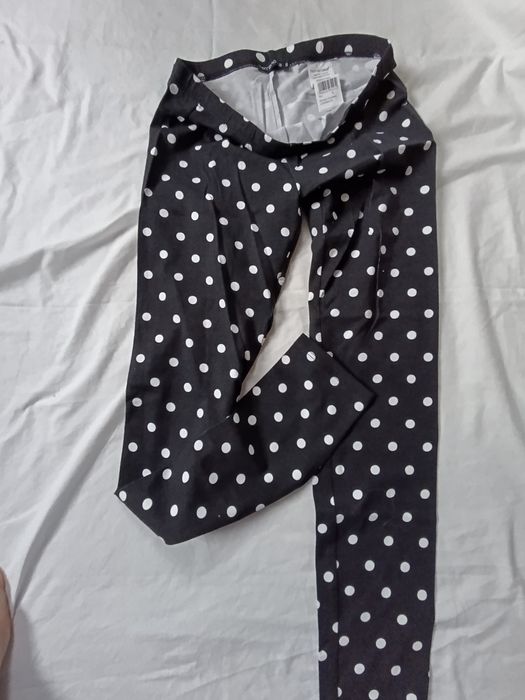 Нові штани для дівчаток.