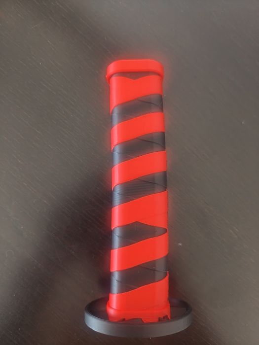 Espadas katana retráteis feitas em impressão 3D para crianças