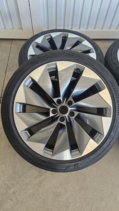 Jantes Skoda Enyaq ou VW id4  VW iD5, Betria 21 com pneus Bridgestone