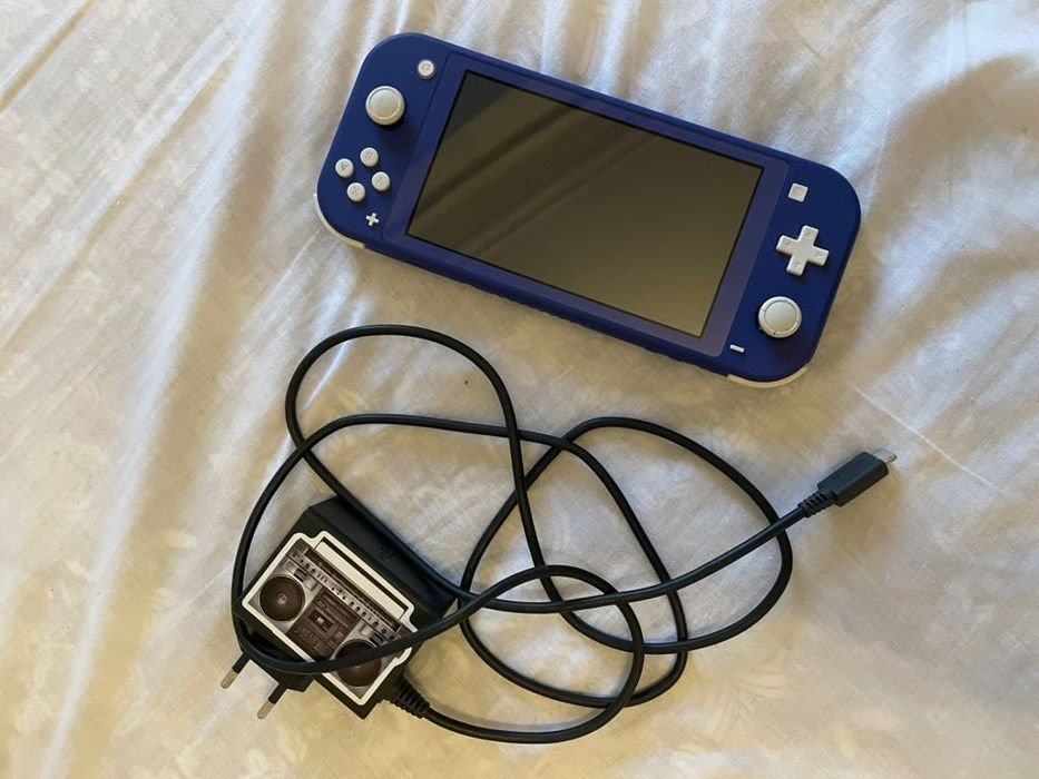 Nintendo Switch Cor Purpura + Jogo Pokemon Scarlet