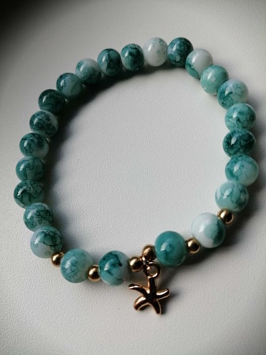 Bransoletka damska z zawieszką