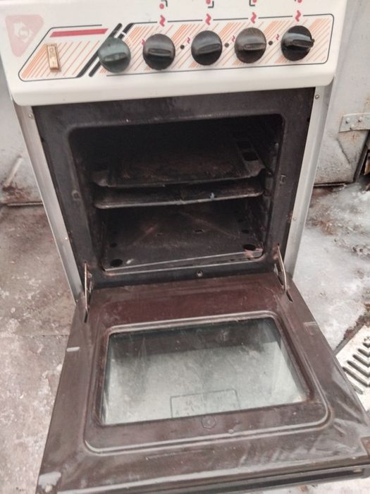 Продам газову плиту