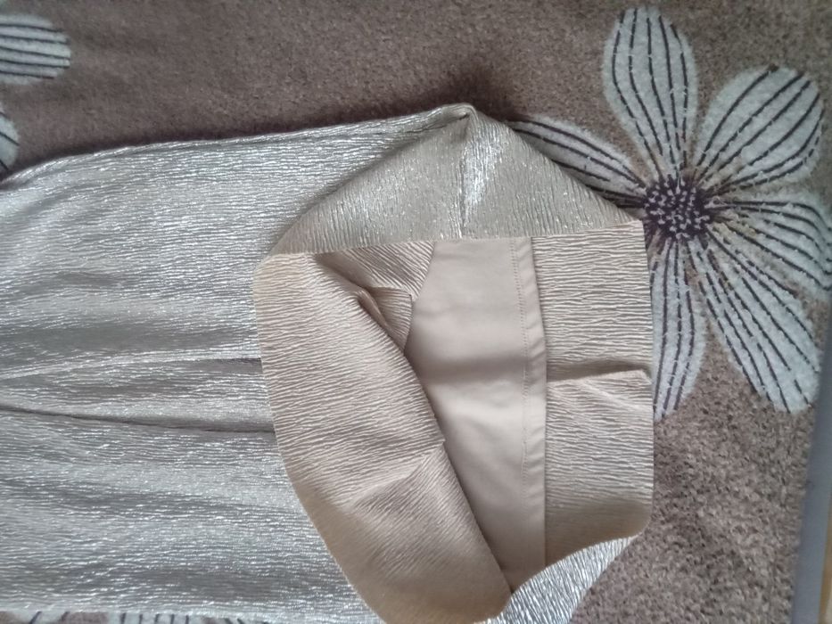 Плаття для дівчинки на зріст 116-122см