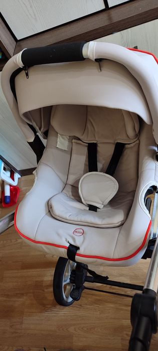Каляска 3 в 1 , терміновий продаж