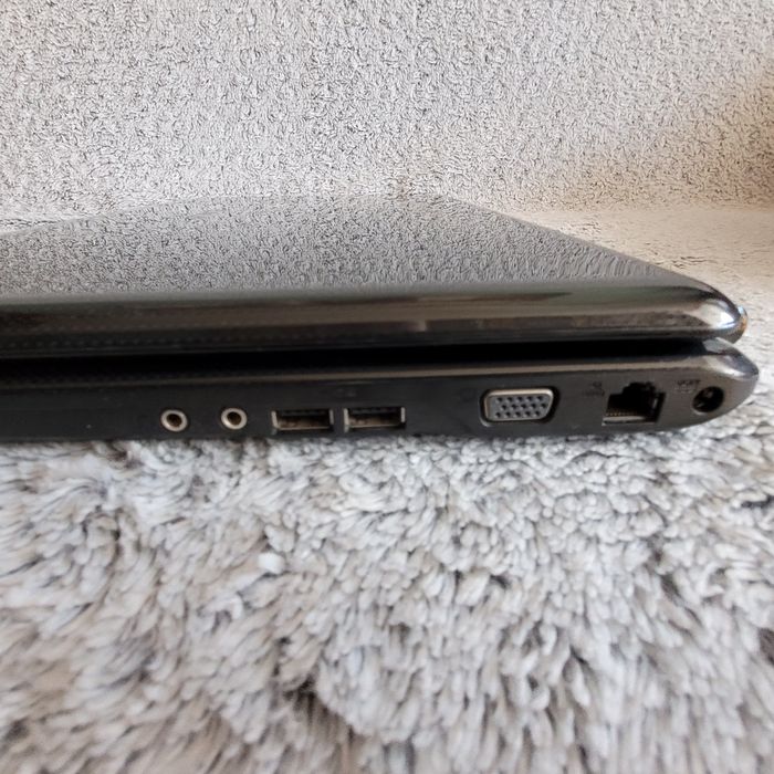 Laptop Asus K70IC-TY009V 17,3"