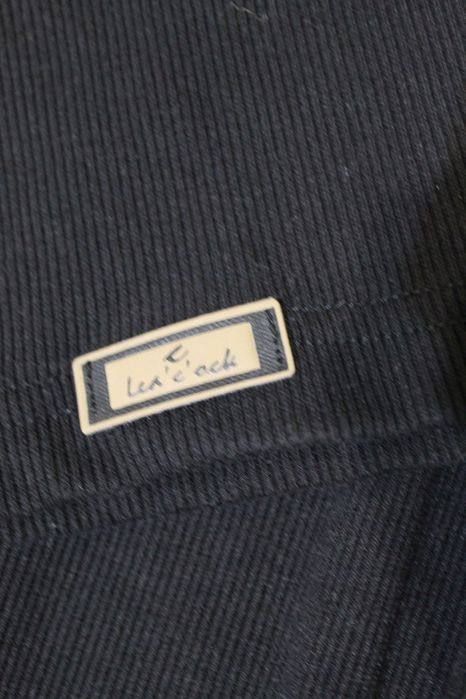 Модный повседневный спортивный костюм