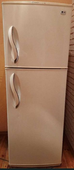 Продам б/у холодильникі