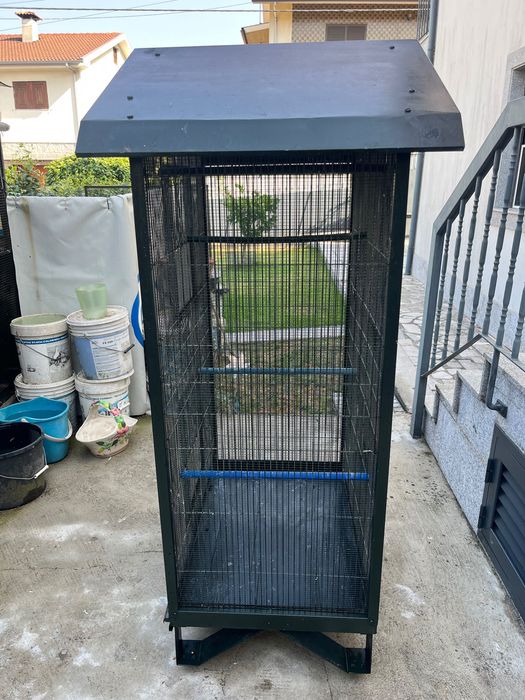 Gaiola para vender em bom estado