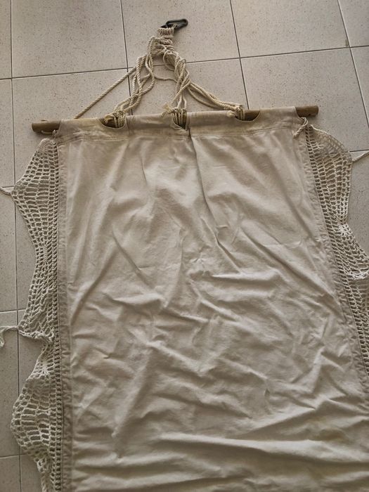 Cama e cadeira de lona para jardim e chapéu de sol