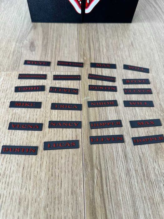 Ekspozytor Stranger Things – Pudełko / Organizer na Figurki – Druk 3D