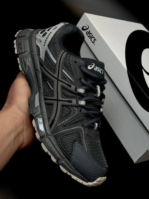 ASICS чоловічі кросівки весінні чорні