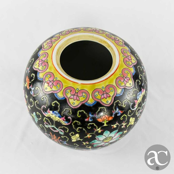 Pote de gengibre, Família Negra, Porcelana da China, República
