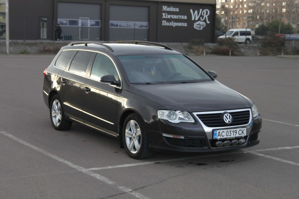 Продам автомобіль Volkswagen Passat B6