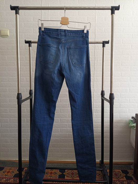 Acne spodnie dżinsowe damskie